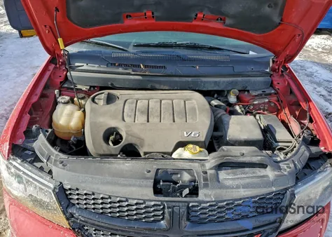 2018 Dodge Journey Crossroad z USA, uszkodzony, nr VIN 3C4PDDGG1JT449768